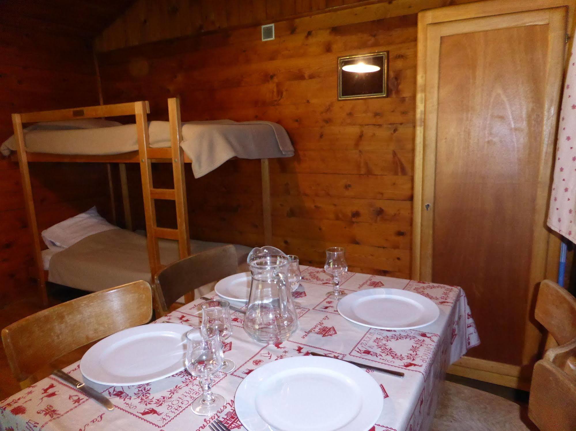 Camping L'Ecureuil - Mont-Blanc Village Domancy Dış mekan fotoğraf