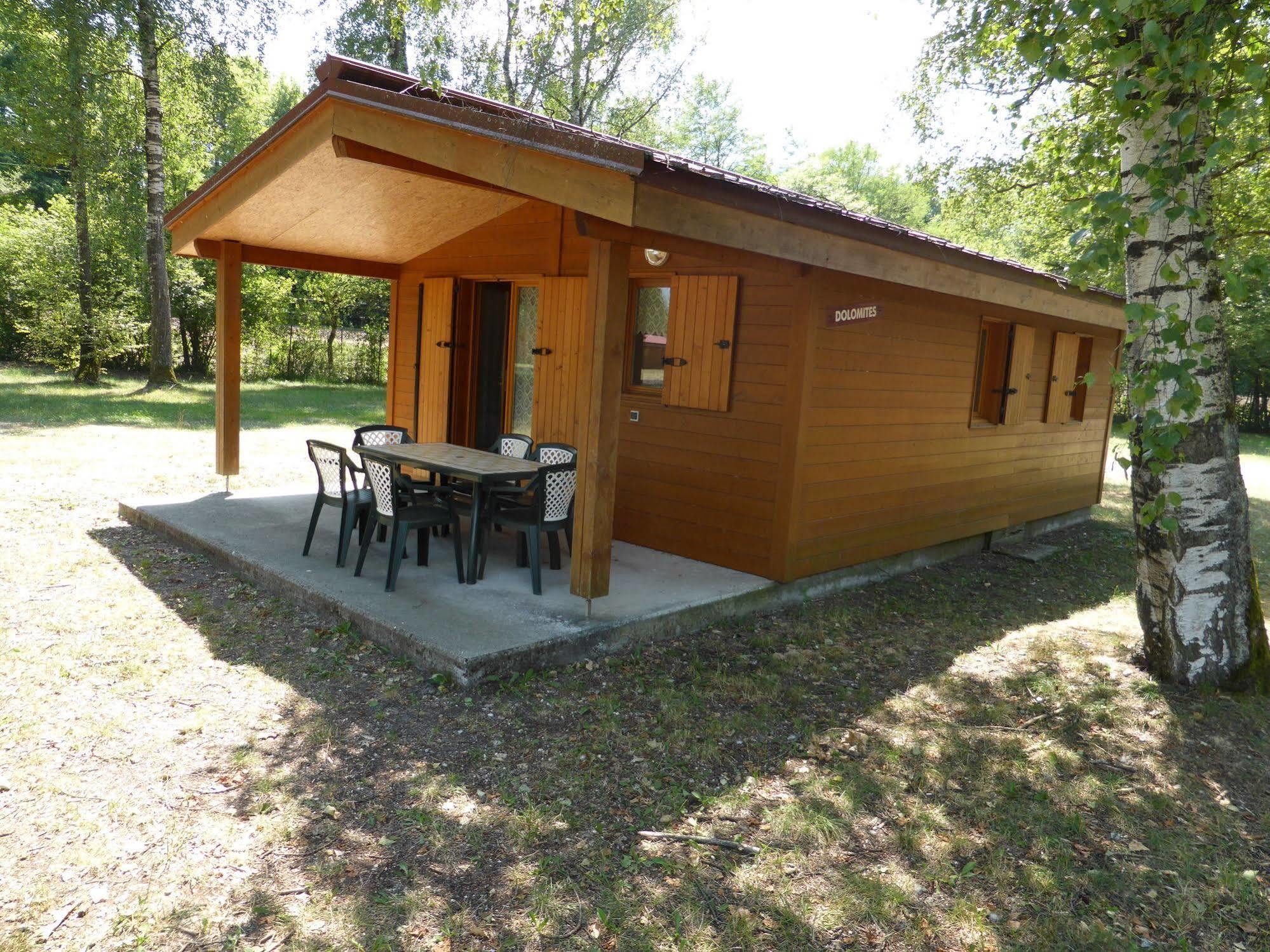 Camping L'Ecureuil - Mont-Blanc Village Domancy Dış mekan fotoğraf