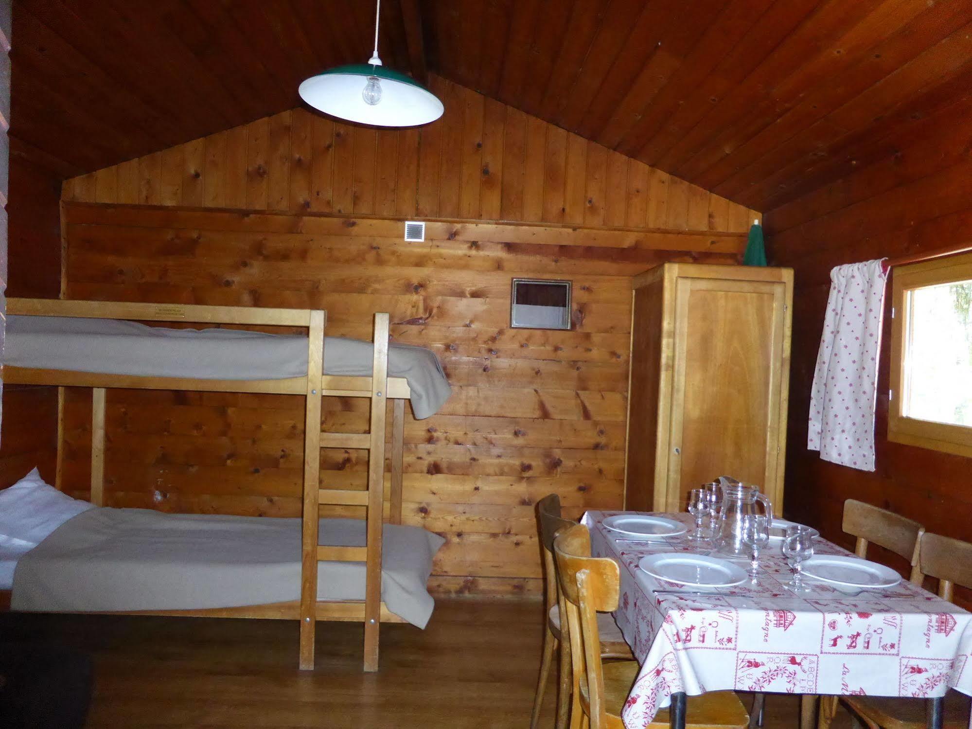 Camping L'Ecureuil - Mont-Blanc Village Domancy Dış mekan fotoğraf