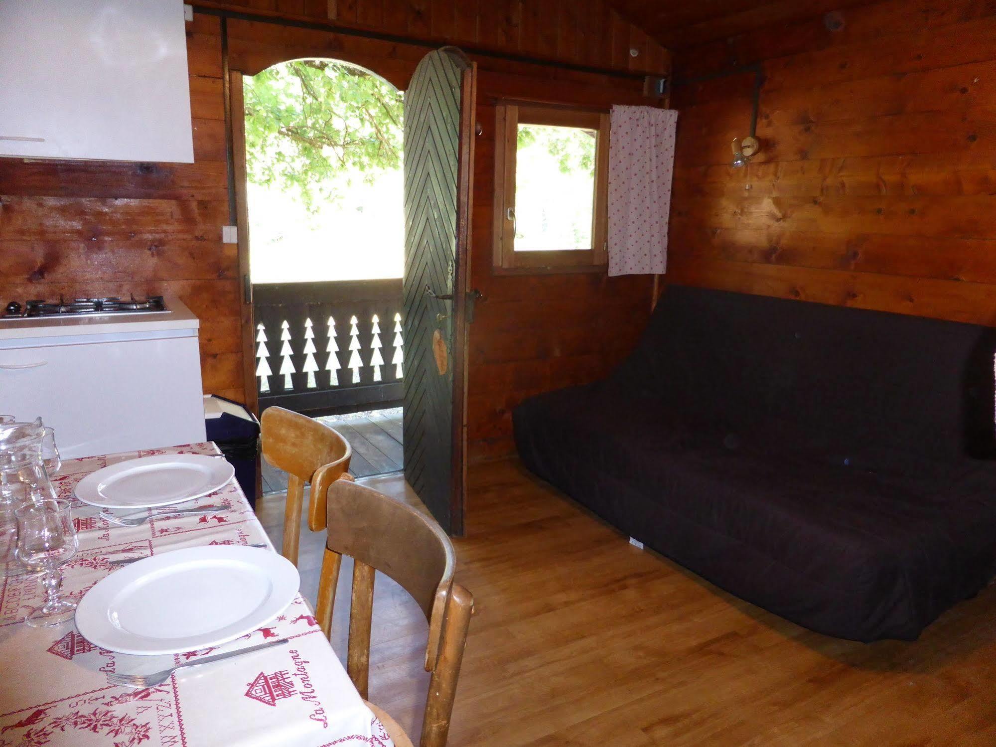 Camping L'Ecureuil - Mont-Blanc Village Domancy Dış mekan fotoğraf